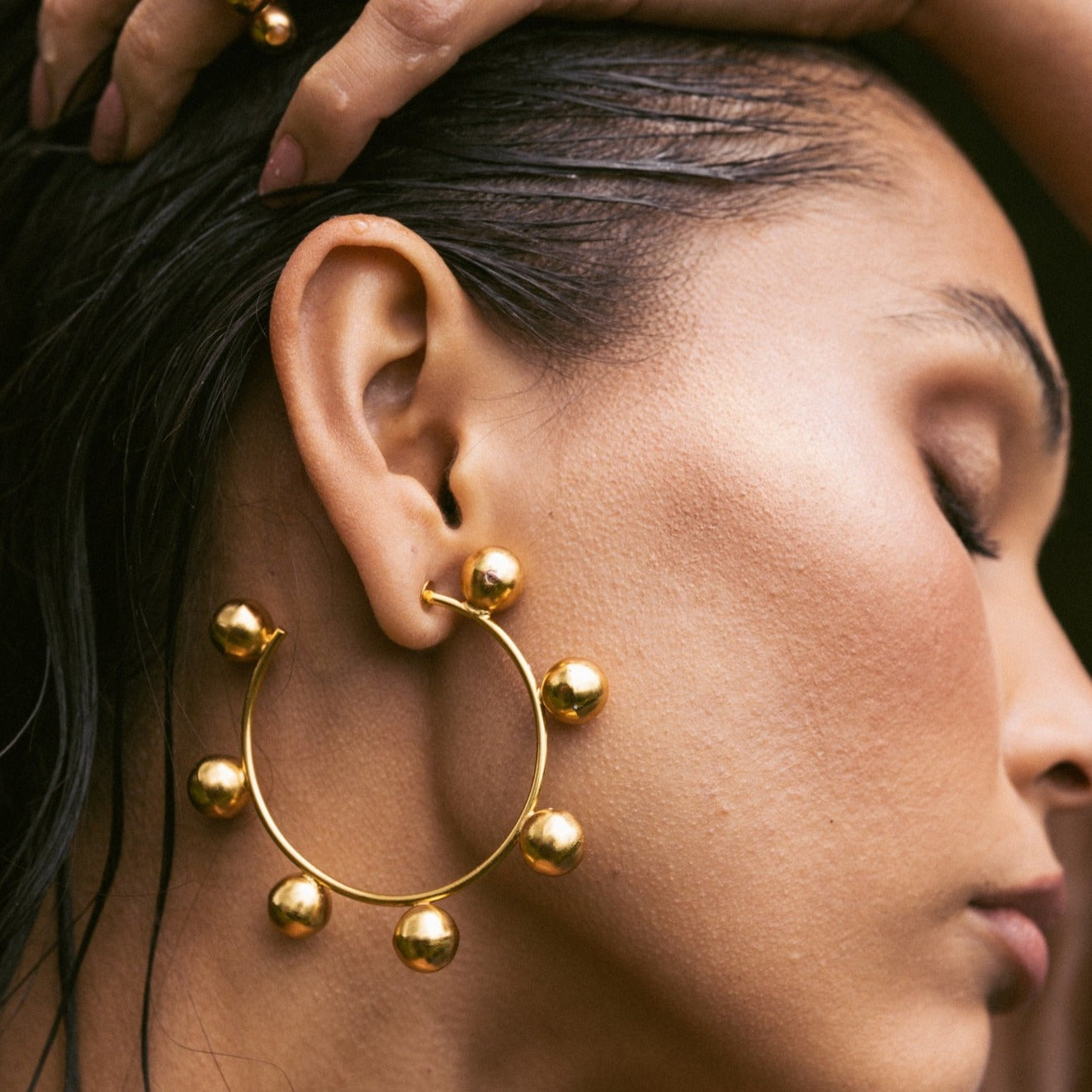 Wind Wave Hoops